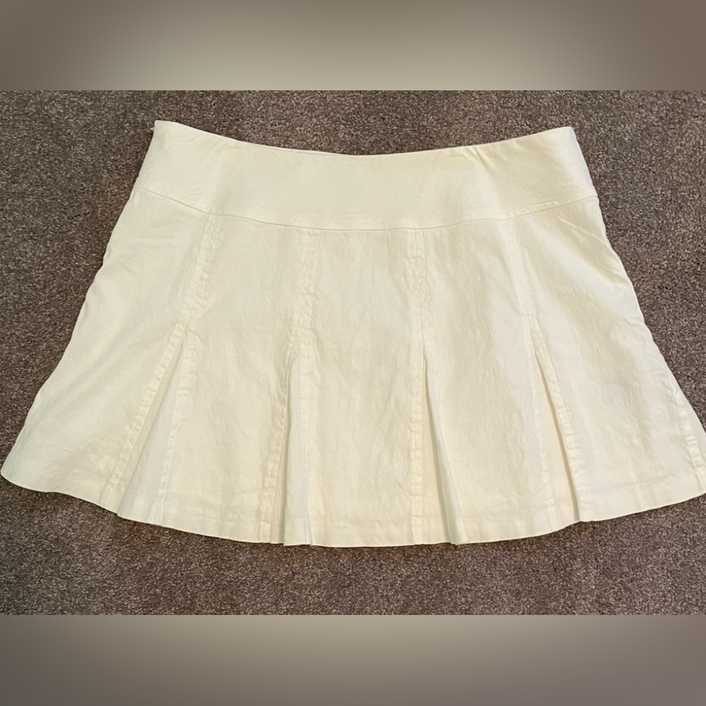 White skirt.